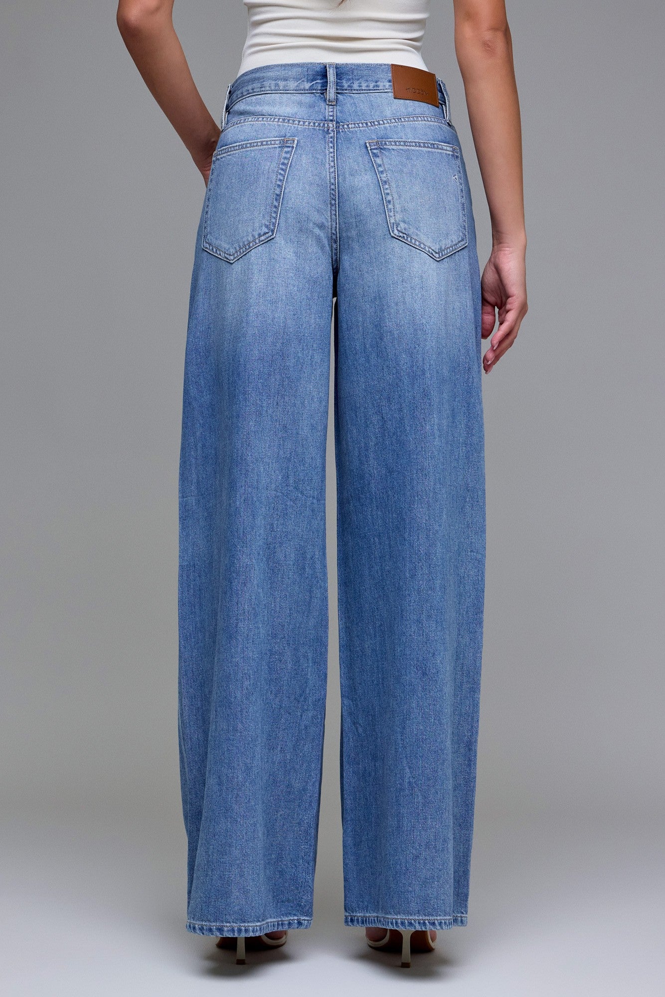 Nori Wide Leg Jean