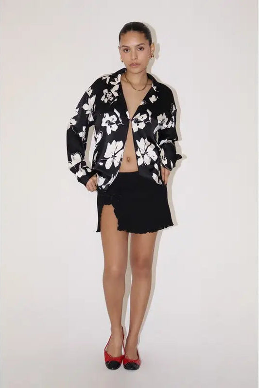 Black floral single clasp satin shirt