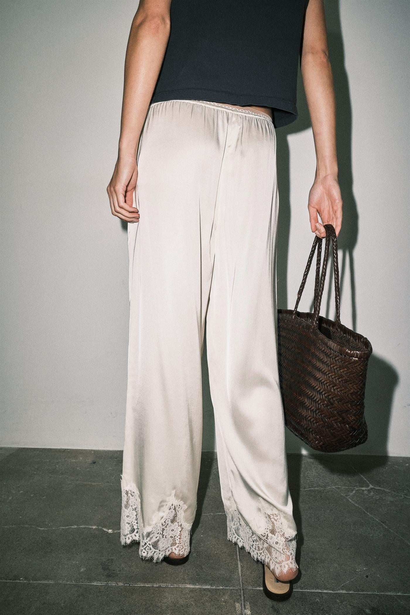 Mireya Lace Pant