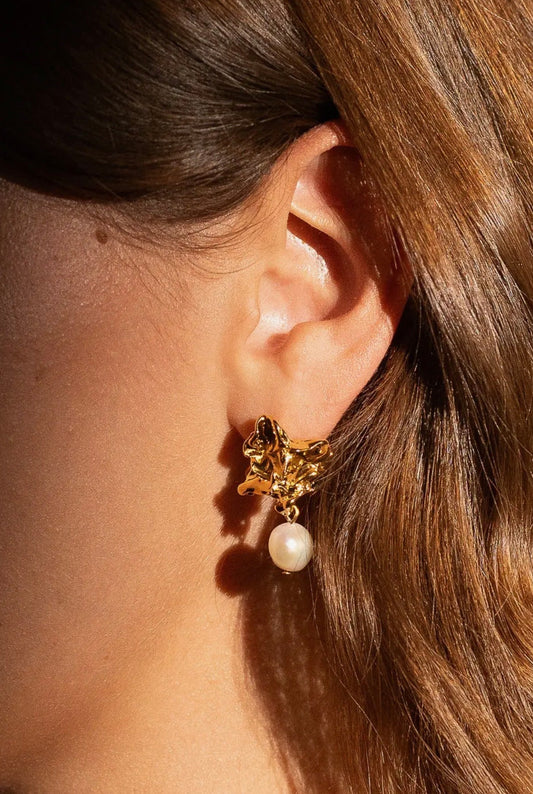 Gretta Pearl Earring