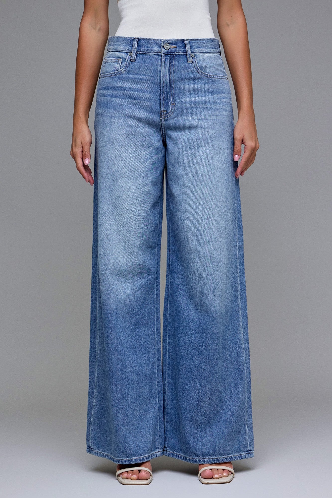 Nori Wide Leg Jean