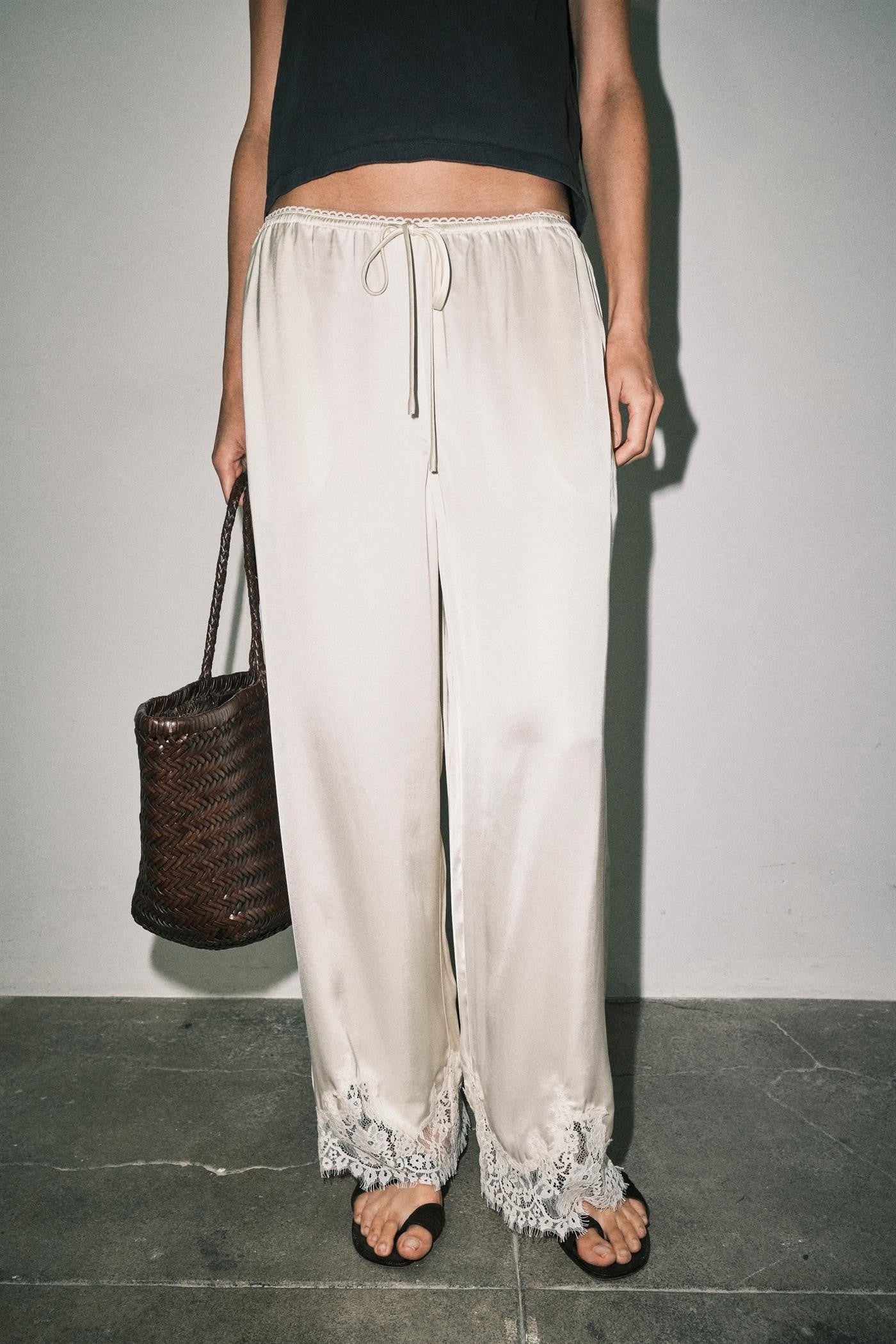 Mireya Lace Pant