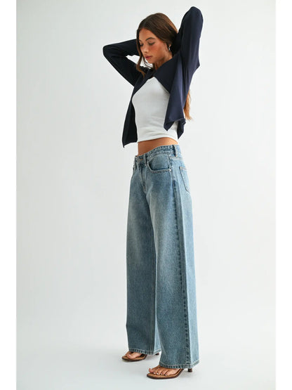 Rigid Wide Leg Jean