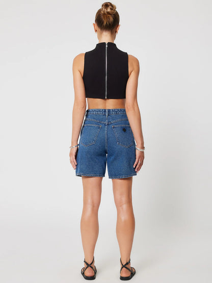 Abrand Carrie Short