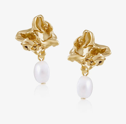 Gretta Pearl Earring